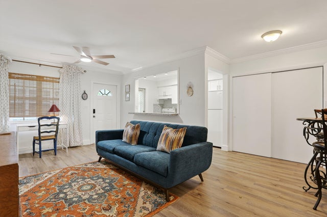 3 of 10 - 2404 Ne 33rd. Avenue #8, Fort Lauderdale, FL