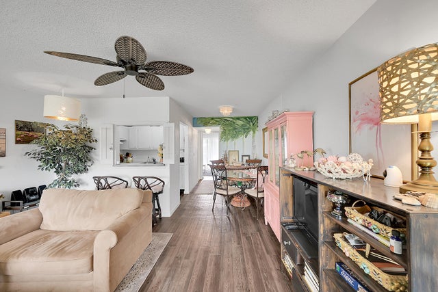 4 of 21 - 312 Sheffield M, West Palm Beach, FL