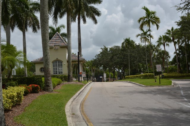2 of 37 - 7848 Sonoma Springs Circle #101, Lake Worth, FL