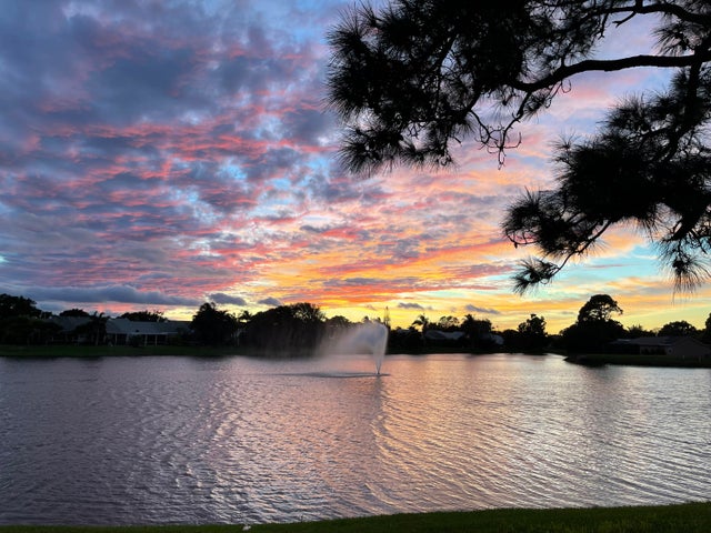2 of 35 - 142 Timberline Drive, Jupiter, FL