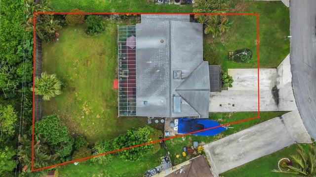 2 of 33 - 3667 Brooklyn Lane, Lake Worth, FL