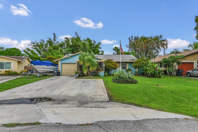 4 of 33 - 3667 Brooklyn Lane, Lake Worth, FL