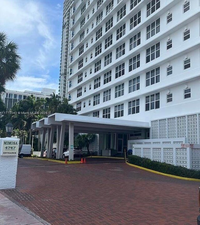 1 of 17 - 4747 Collins Avenue #305, Miami Beach, FL