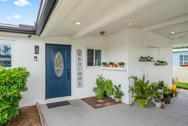 2 of 26 - 759 Hibiscus Drive, Royal Palm Beach, FL