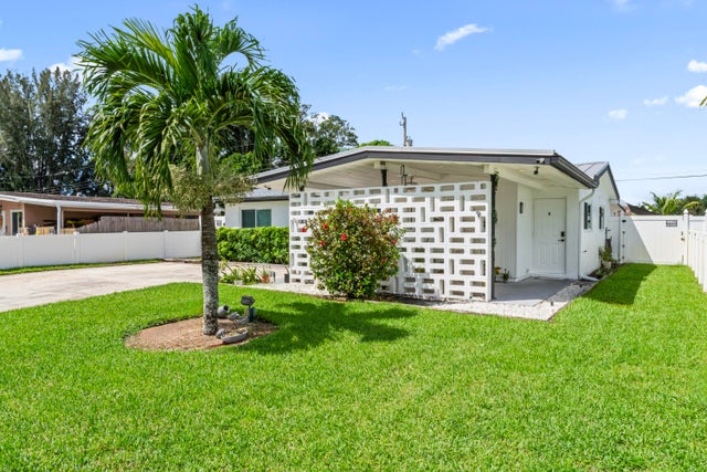 5 of 26 - 759 Hibiscus Drive, Royal Palm Beach, FL