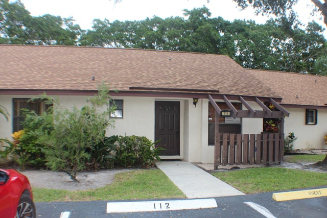 1 of 27 - 111 Via De Casas Norte, Boynton Beach, FL