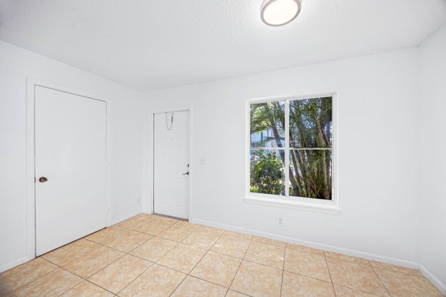 4 of 42 - 507 E Coast Avenue, Lantana, FL