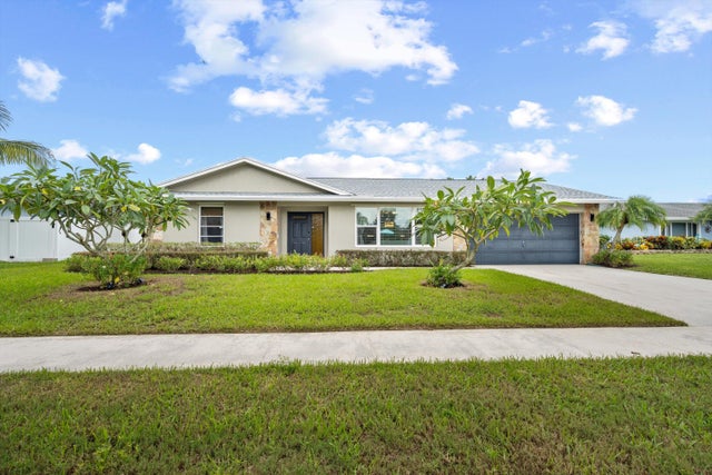 3 of 28 - 5445 Sandhurst Circle S, Lake Worth, FL