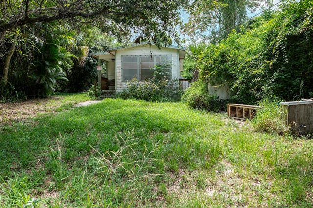 2 of 12 - 2017 N 3rd Street, Fort Pierce, FL