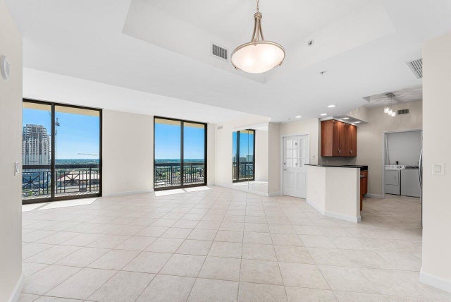 801 S Olive Av #1404, West Palm Beach