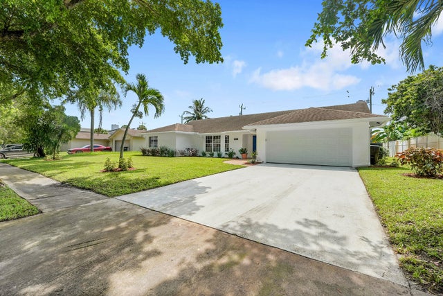 2 of 55 - 2114 Echo Lake Drive, West Palm Beach, FL