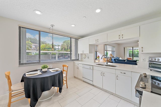 5 of 50 - 811 Oak Harbour Drive, Juno Beach, FL