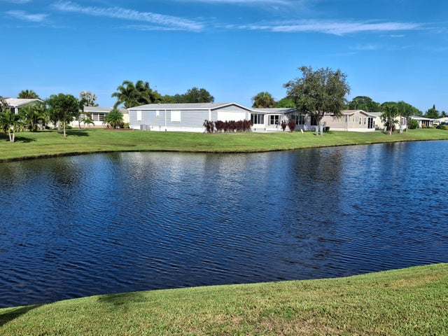2 of 33 - 8483 Schefflera Court, Port Saint Lucie, FL