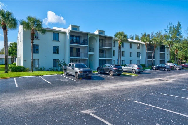 2 of 39 - 3606 Alder Drive #e3, West Palm Beach, FL