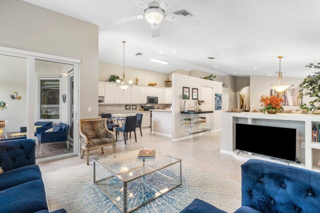 5 of 22 - 6066 Branchwood Drive, Lake Worth, FL