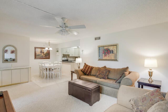 3 of 27 - 319 Pine Ridge Circle #b1, Greenacres, FL