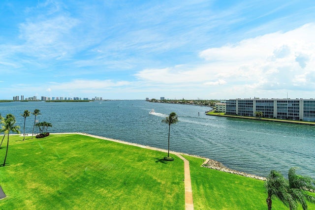 3 of 61 - 115 Lakeshore Drive #648, North Palm Beach, FL