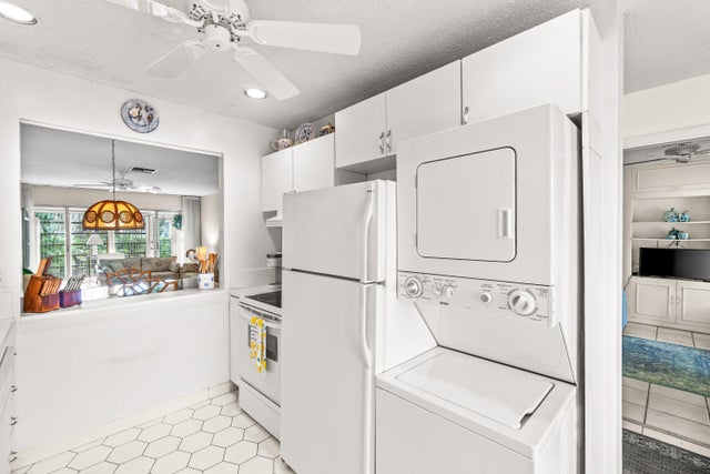 4 of 28 - 13735 Flora Place #b, Delray Beach, FL