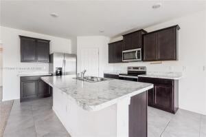 5 of 8 - 5305 Fantasy Drive, Fort Pierce, FL