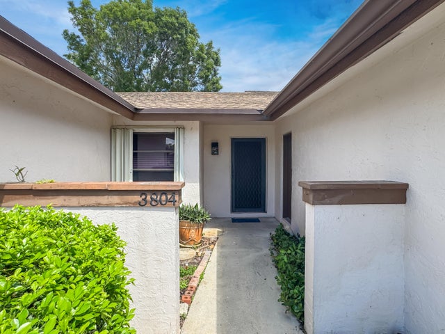 4 of 27 - 3804 Devenport Court, Greenacres, FL