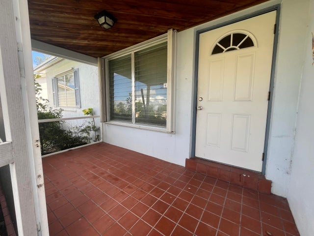 4 of 28 - 334 Anderson Road, Lantana, FL