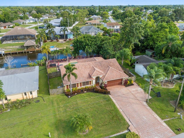 4 of 29 - 138 Ne Twylite Terrace, Port Saint Lucie, FL