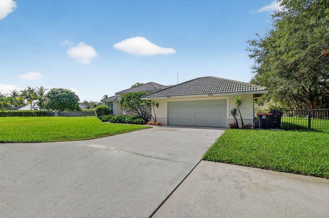 4 of 83 - 5551 Lago Del Sol Drive, Lake Worth, FL