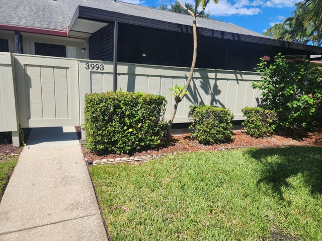 1 of 22 - 3993 Nw Cinnamon Tree Circle, Jensen Beach, FL