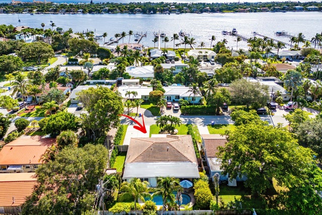 1 of 40 - 817 S Lake Drive, Lantana, FL