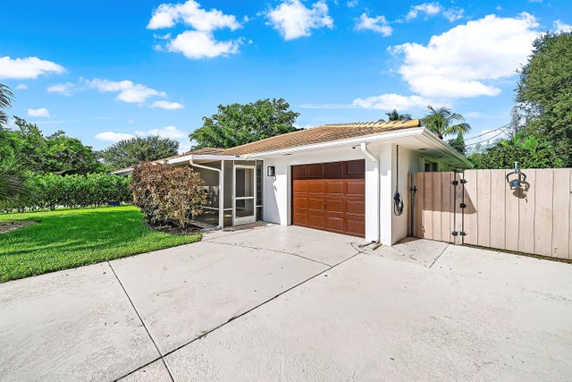 5 of 40 - 817 S Lake Drive, Lantana, FL