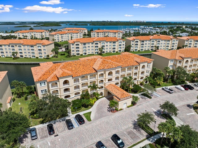 2 of 29 - 18 Harbour Isles 306 Drive W #306, Fort Pierce, FL