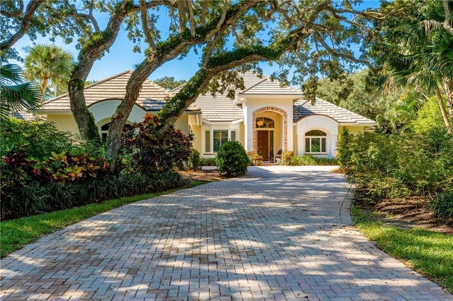 1 of 36 - 31 S White Jewel Court, Vero Beach, FL