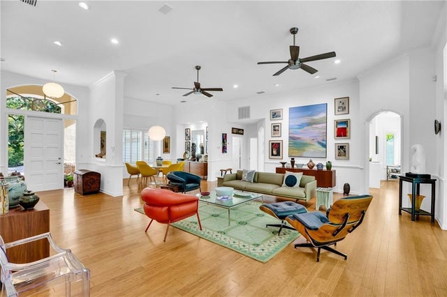 2 of 36 - 31 S White Jewel Court, Vero Beach, FL