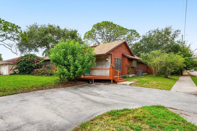 1 of 47 - 4744 Dolphin Drive, Lake Worth, FL