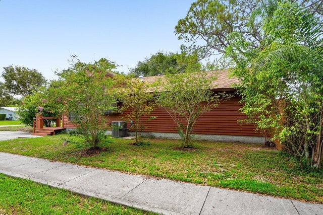 3 of 47 - 4744 Dolphin Drive, Lake Worth, FL