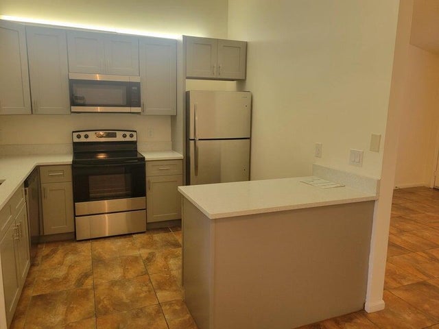 2 of 13 - 66 Via De Casas Norte, Boynton Beach, FL