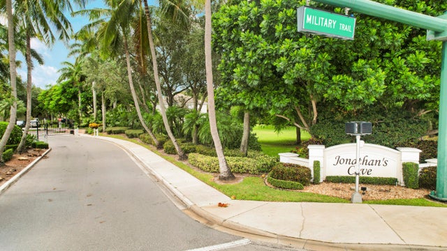 4 of 25 - 4938 Palmbrooke Circle, West Palm Beach, FL