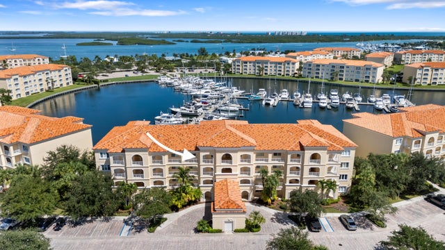 4 of 40 - 14 W Harbour Isle Drive #ph 03, Fort Pierce, FL