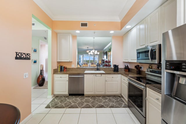 5 of 40 - 14 W Harbour Isle Drive #ph 03, Fort Pierce, FL