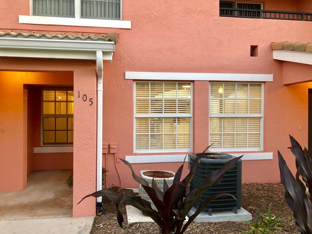 132 Sw Peacock Boulevard Sw #105, Port Saint Lucie