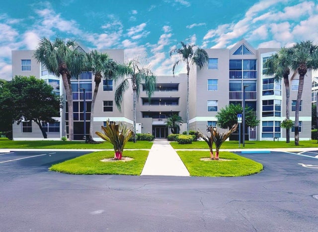 1 of 46 - 5910 Morningstar Circle #306, Delray Beach, FL