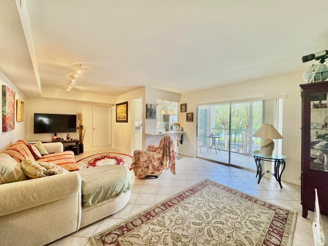 5 of 46 - 5910 Morningstar Circle #306, Delray Beach, FL