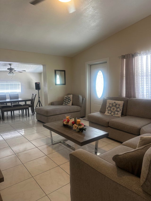 2 of 17 - 4220 Ne Garand Lane Ne, West Palm Beach, FL