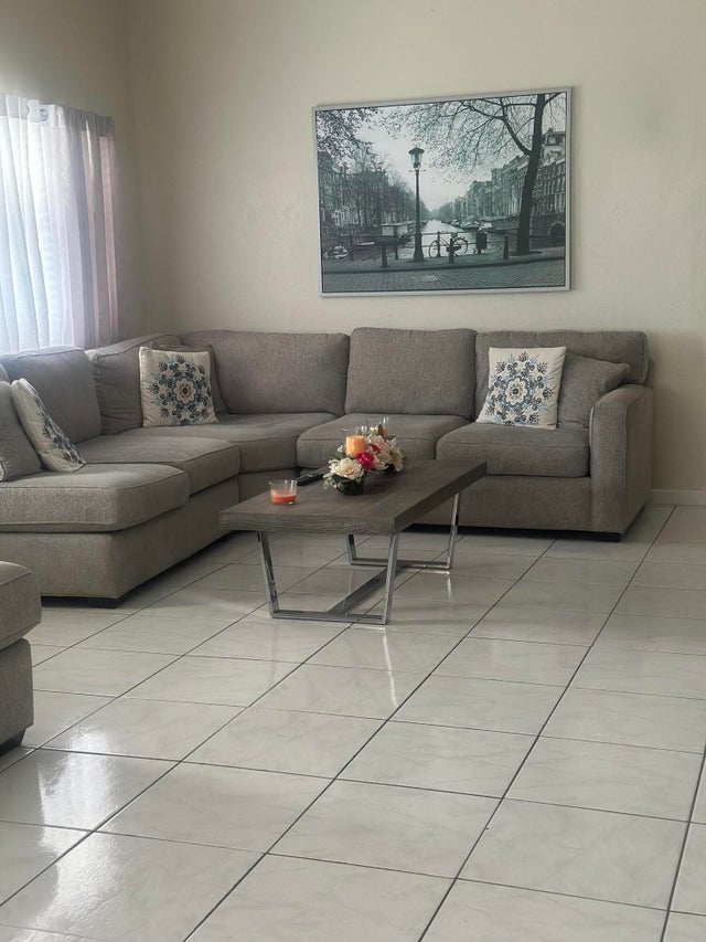 4 of 17 - 4220 Ne Garand Lane Ne, West Palm Beach, FL