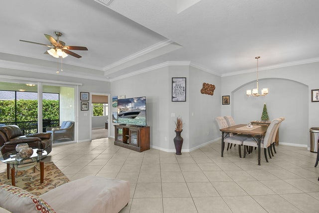 4 of 67 - 11123 Sw Sunrise Lake Drive, Port Saint Lucie, FL