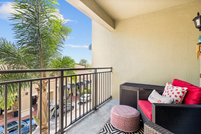 4 of 23 - 4883 Pga Boulevard #305, Palm Beach Gardens, FL