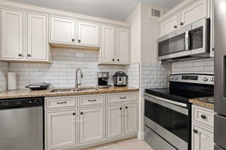 Photo of Listing #RX-11124545