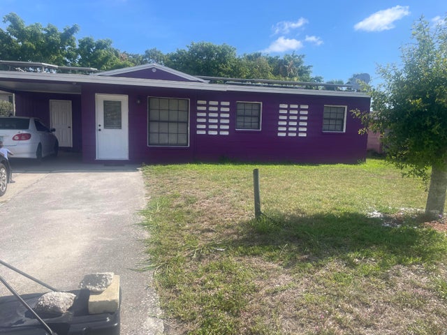 2 of 8 - 2804 Avenue J, Fort Pierce, FL