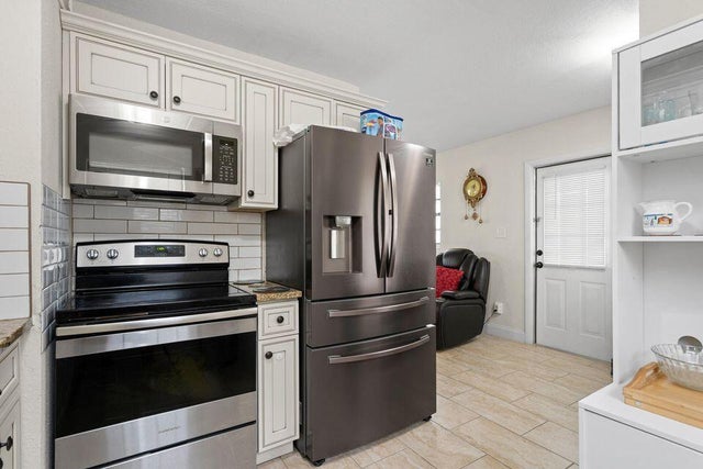 5 of 8 - 2804 Avenue J, Fort Pierce, FL