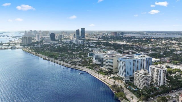 4 of 50 - 1551 N Flagler Drive #1216, West Palm Beach, FL